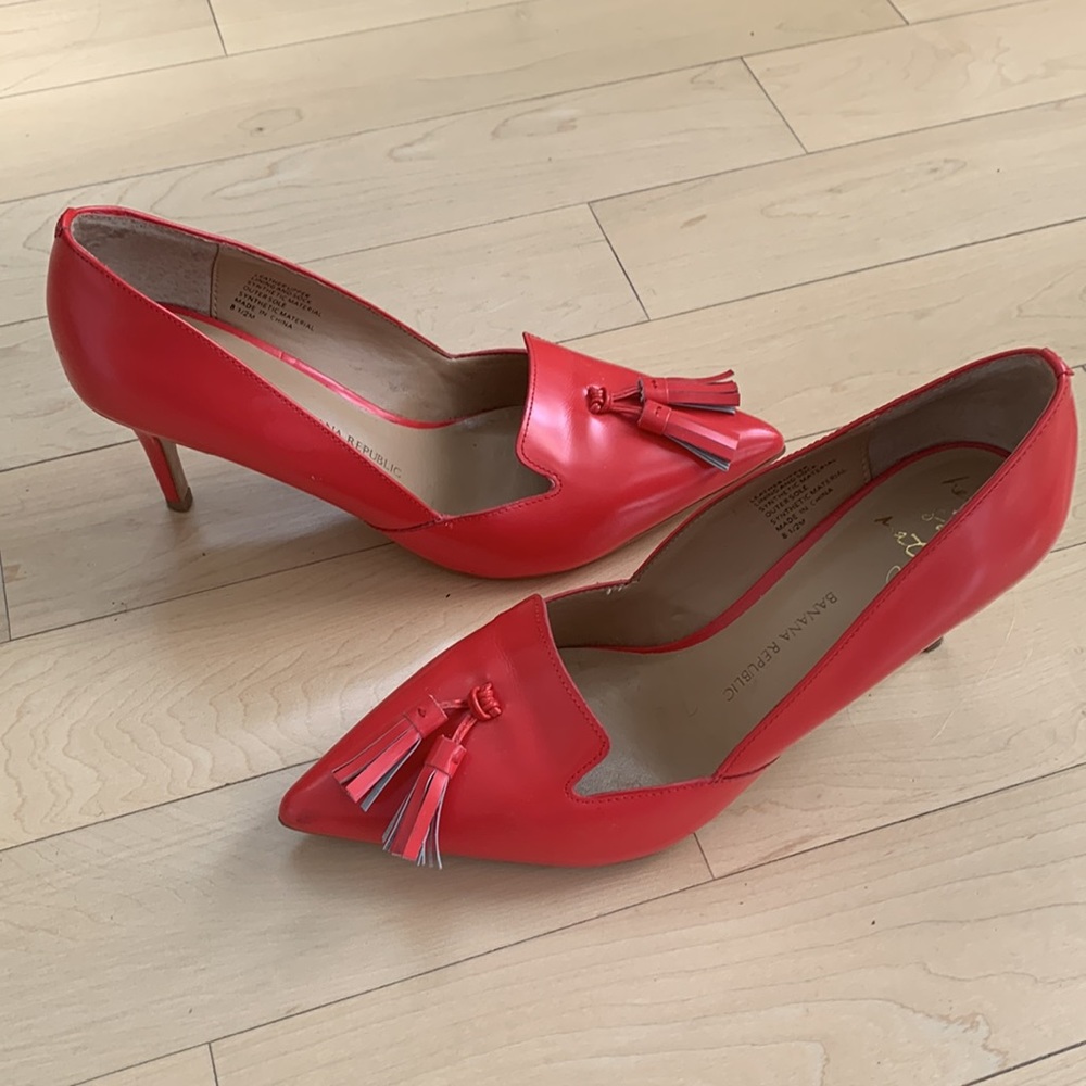 Banana Republic poppy red tassel pumps.